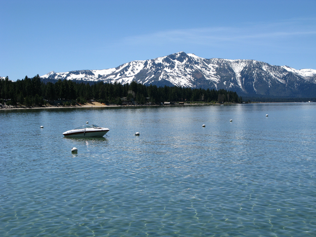 five clearest lakes / Lake Tahoe Boat
