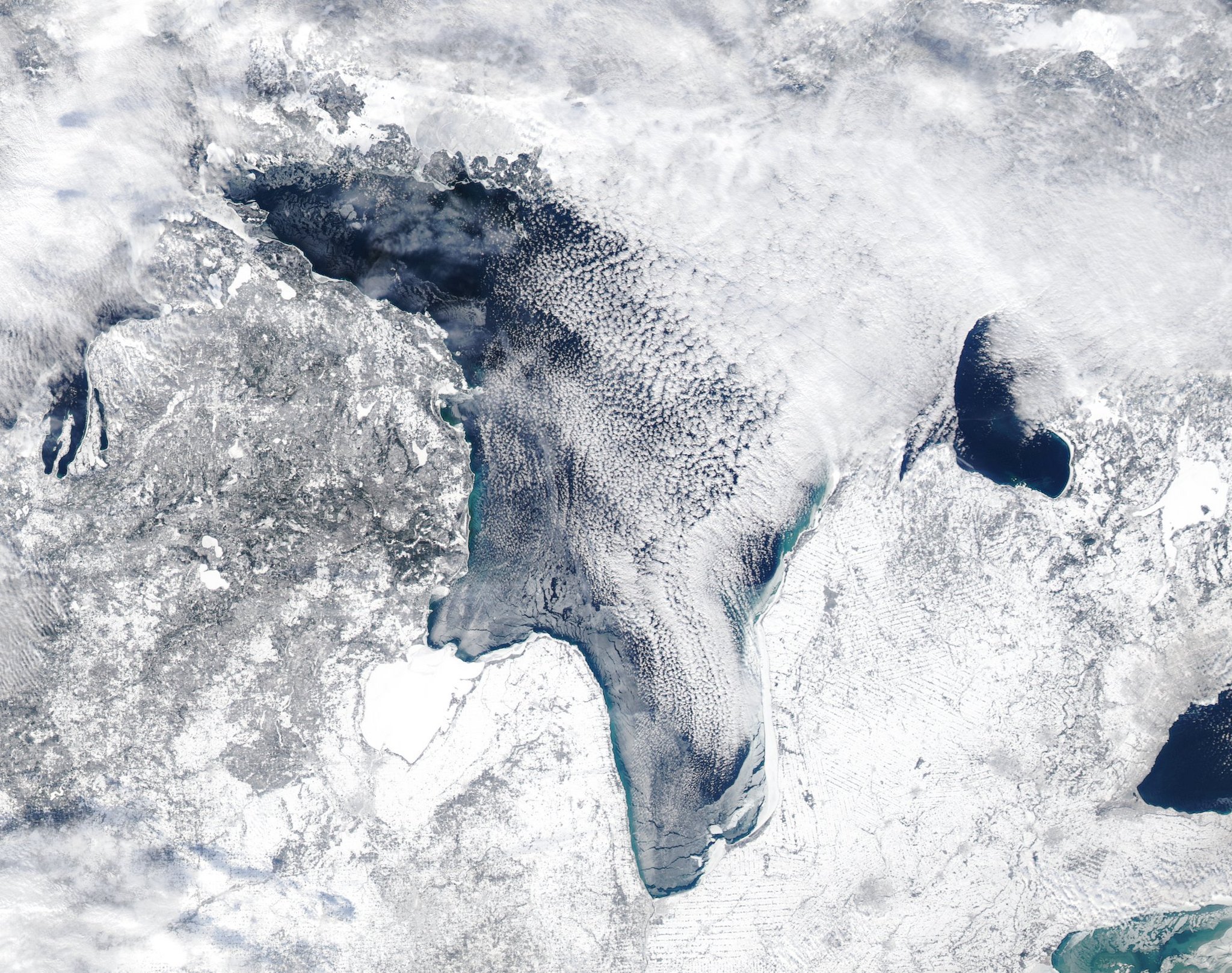 Ice Balls Form in Lake Michigan