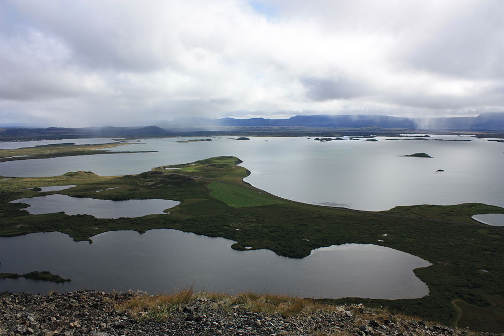 lake-myvatn