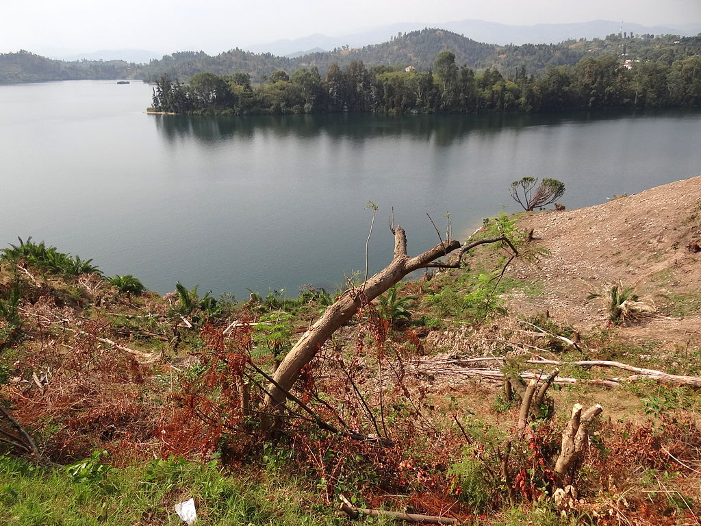 lake-kivu-from-western-rwanda