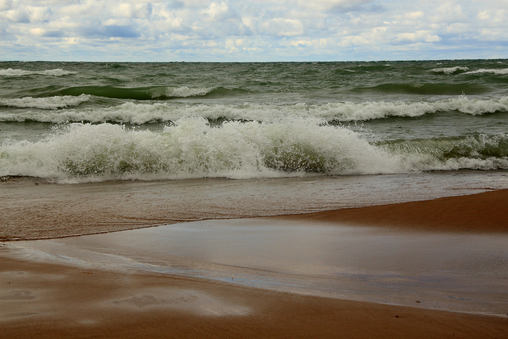 lake-michigan-waves