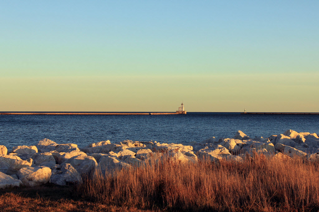 lake-michigan-lighthouse