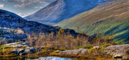 A small mountain pond and fells surrounding Bárrás. August 2006. The region is dominated by arctic lakes and ponds much like this.