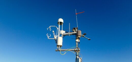 Eddy covariance sensors on top of tripod.